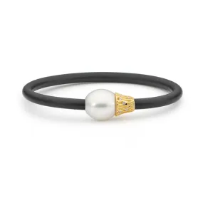 18ct Yellow Gold 1-Side Pearl Bangle