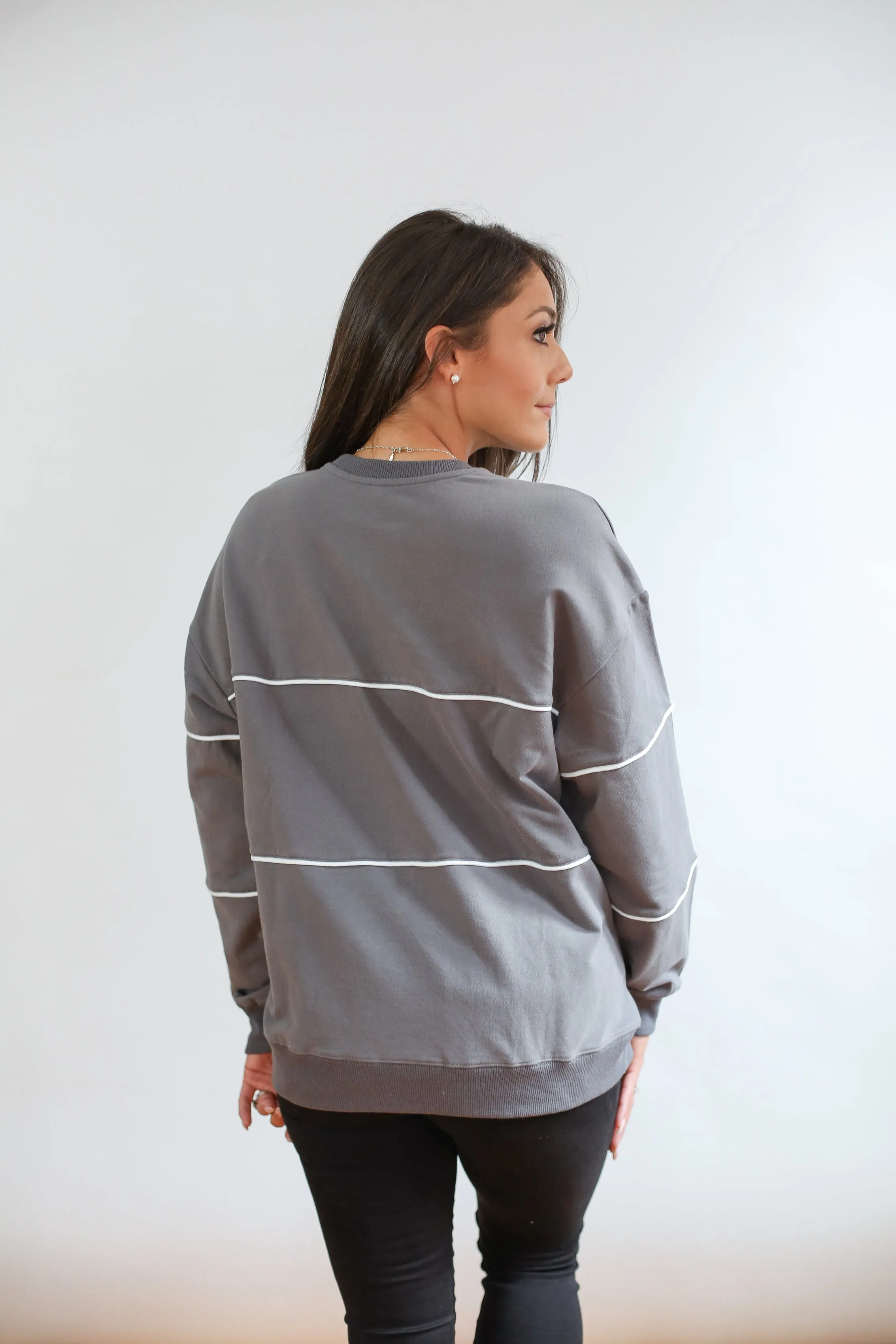 Relaxed Fit Invisible Zipper Breastfeeding Sweatshirt with Piping