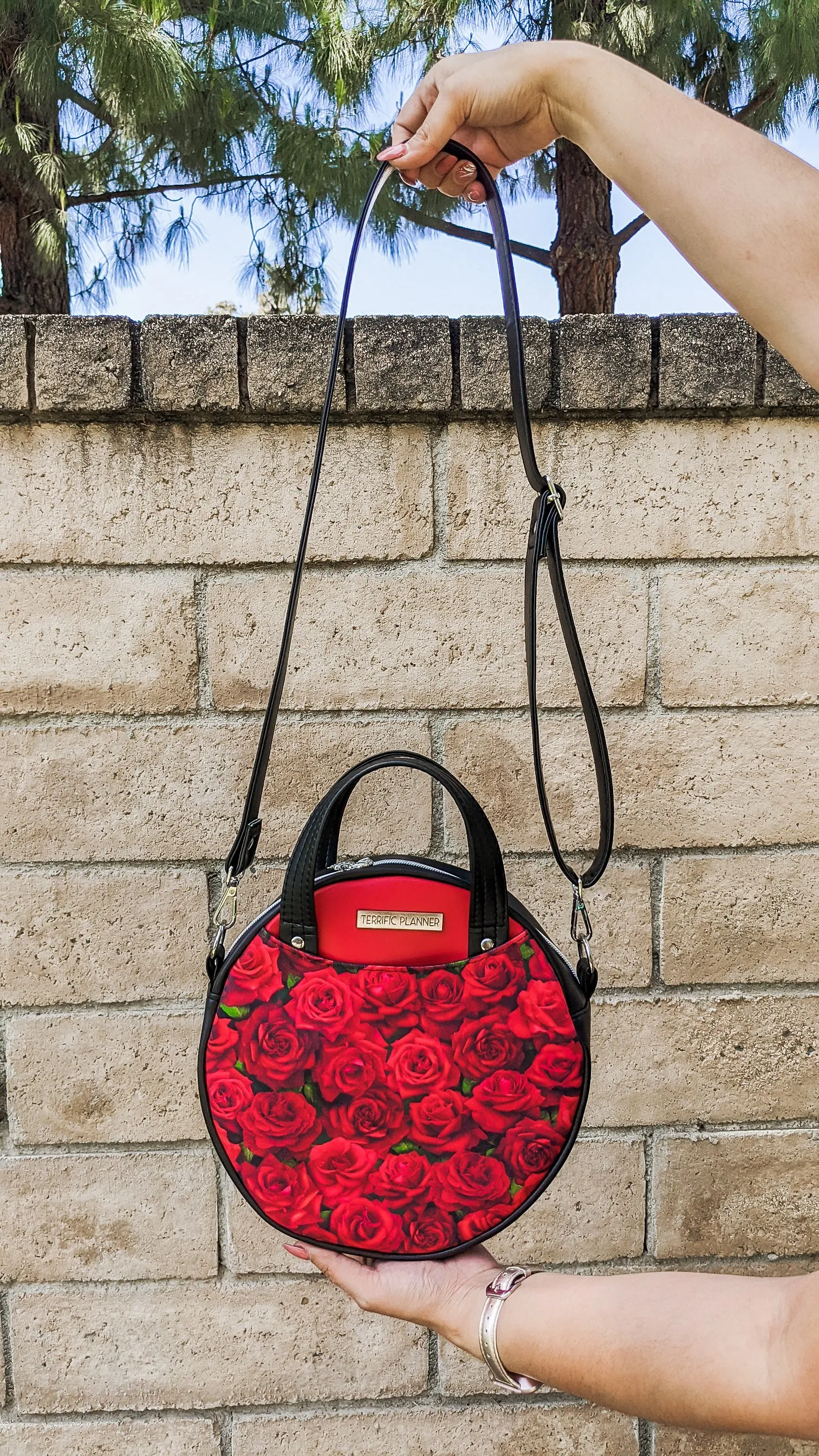 Roses of Passion Circle Crossbody Bag