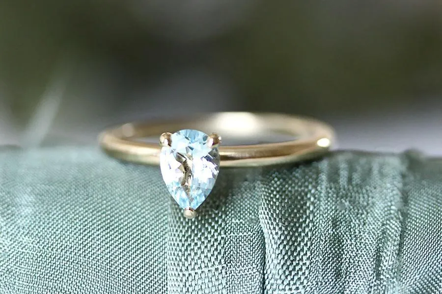 Tristan Pear Aquamarine Ring