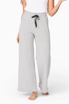 Wide Leg Sweatpant in Light Heather Grey